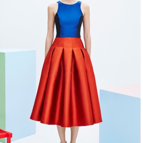 Sachin Babi red full pleated skirt as seen on JLO - Picture 4 of 8